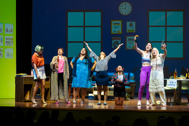 Obra de Teatro "Mi Grado es un Peligro"