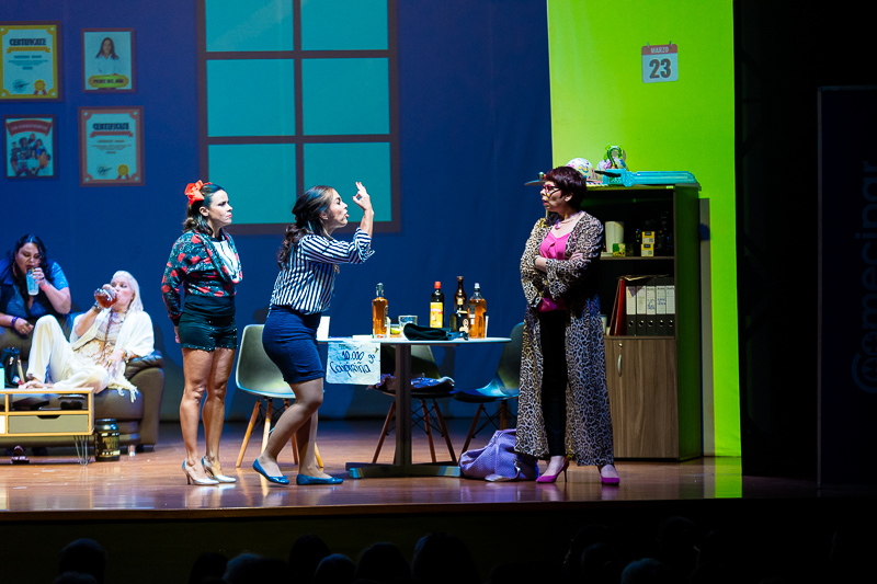 Obra de Teatro "Mi Grado es un Peligro"