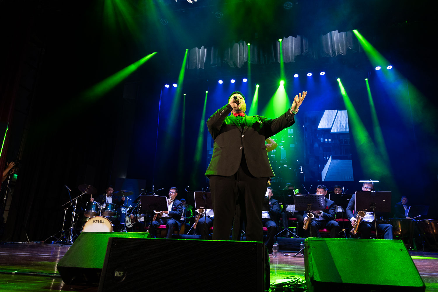 Concierto Homenaje a la Madre y a la Patria