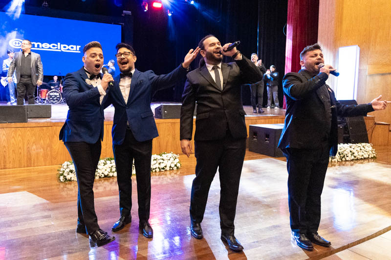 Concierto en Homenaje a la Madre y a la Patria