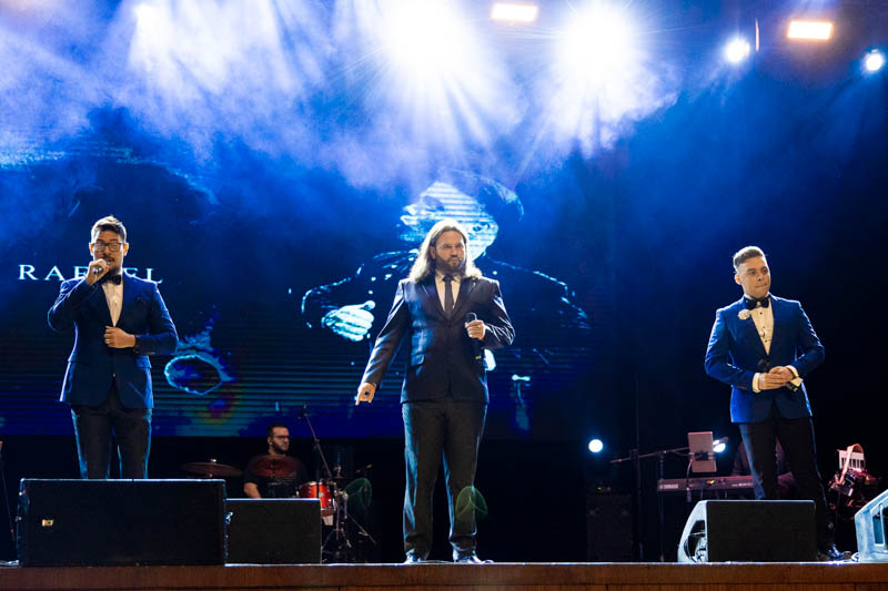 Concierto en Homenaje a la Madre y a la Patria