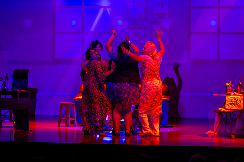 Obra de Teatro "Mi Grado es un Peligro"