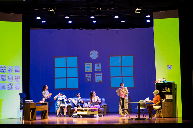 Obra de Teatro "Mi Grado es un Peligro"