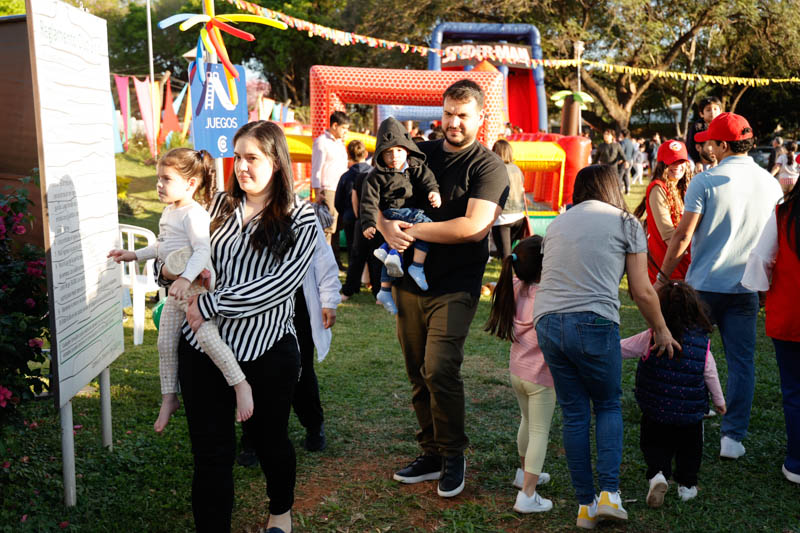 Festival del Día del Niño en Coomecipar Asunción
