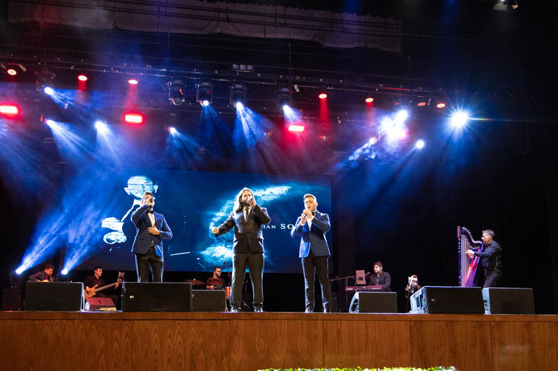 Concierto en Homenaje a la Madre y a la Patria