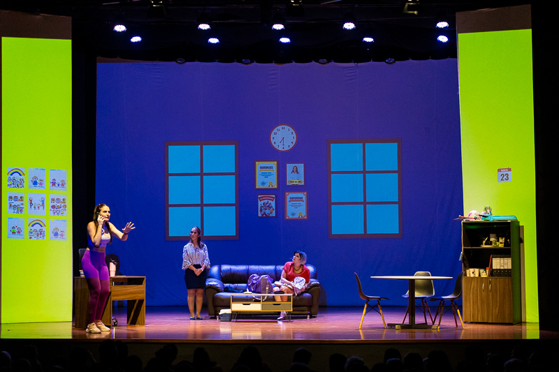 Obra de Teatro "Mi Grado es un Peligro"