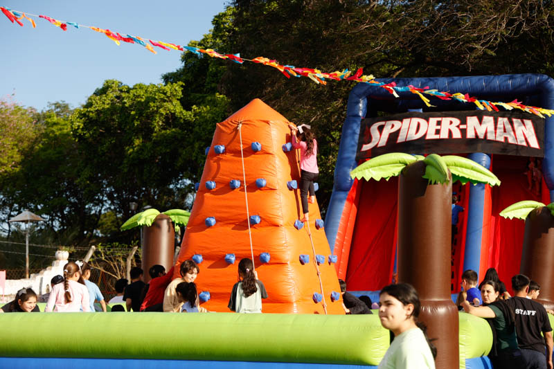 Festival del Día del Niño en Coomecipar Asunción