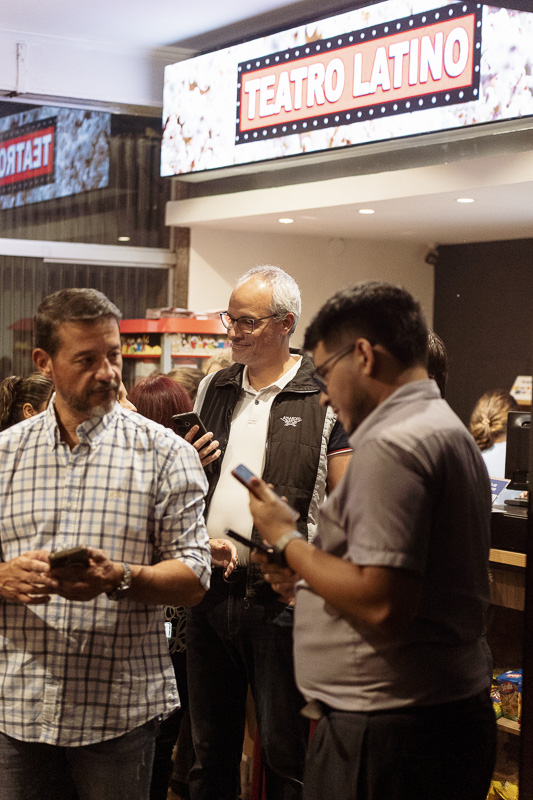 Obra de Teatro "Mi Grado es un Peligro"