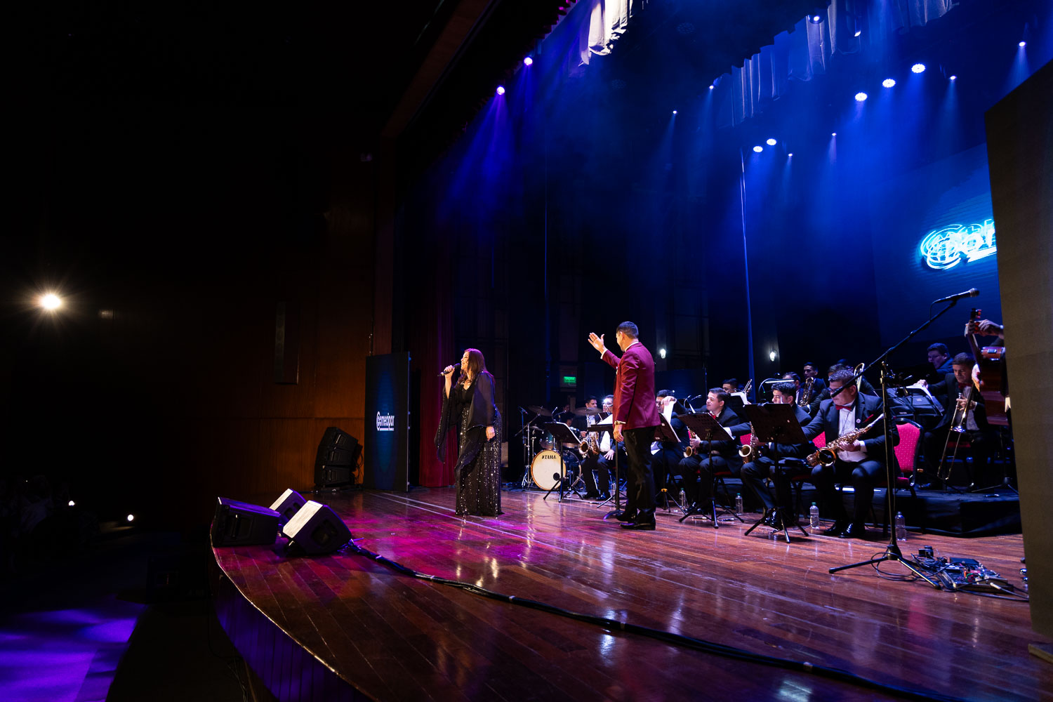 Concierto Homenaje a la Madre y a la Patria