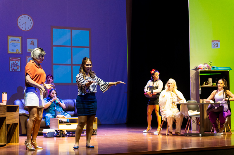 Obra de Teatro "Mi Grado es un Peligro"