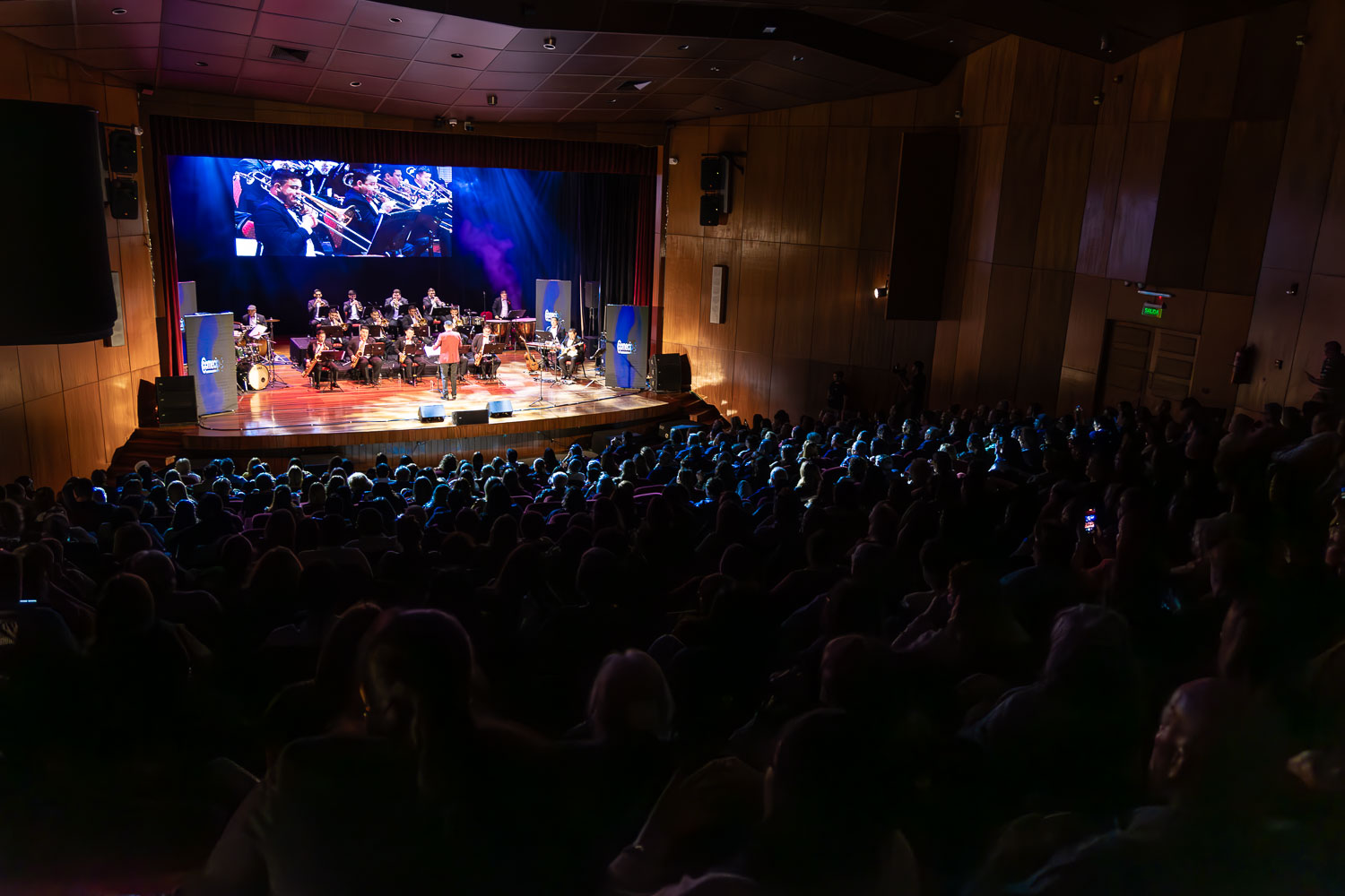 Concierto Homenaje a la Madre y a la Patria