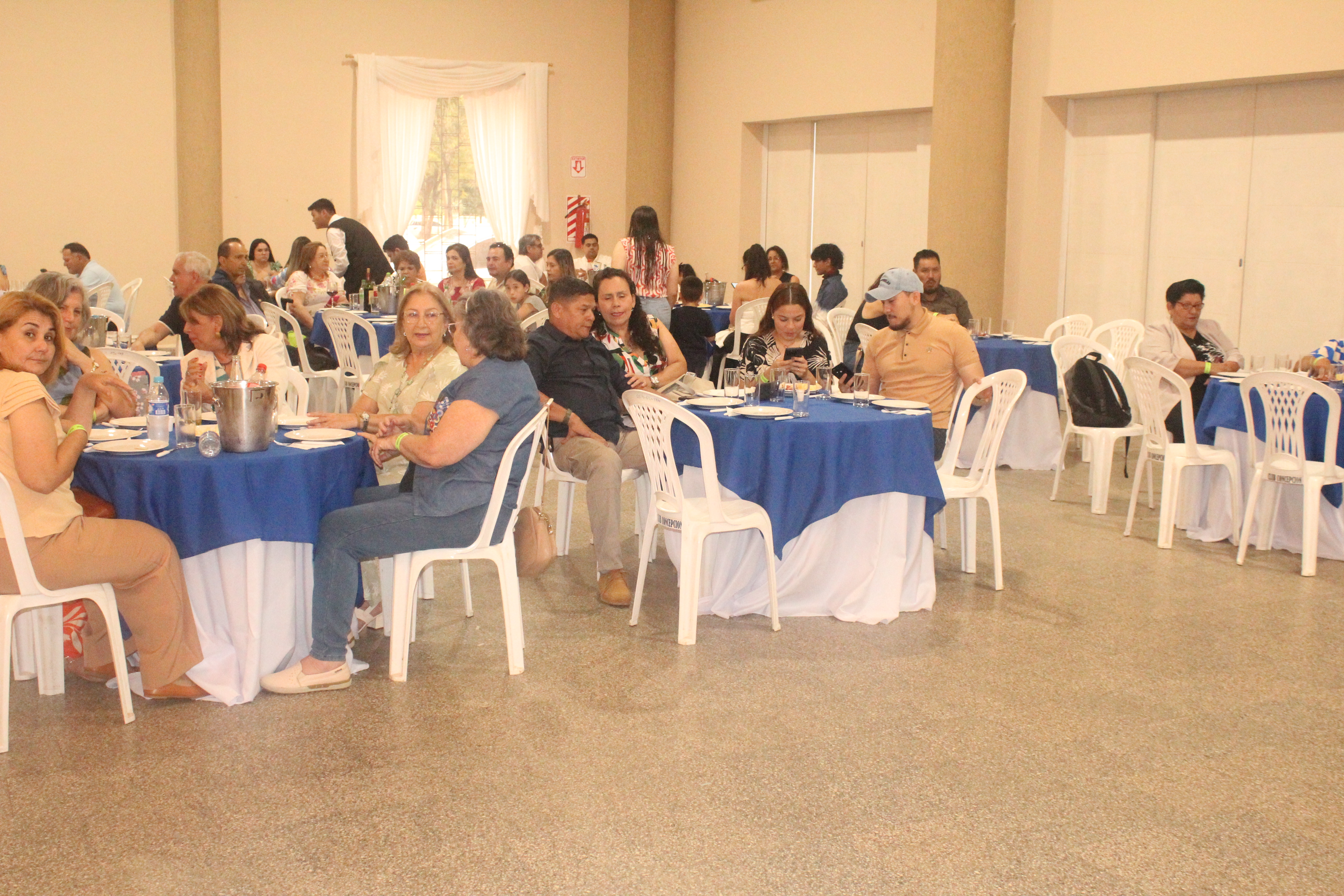 Almuerzo de la Familia en Coomecipar Concepción