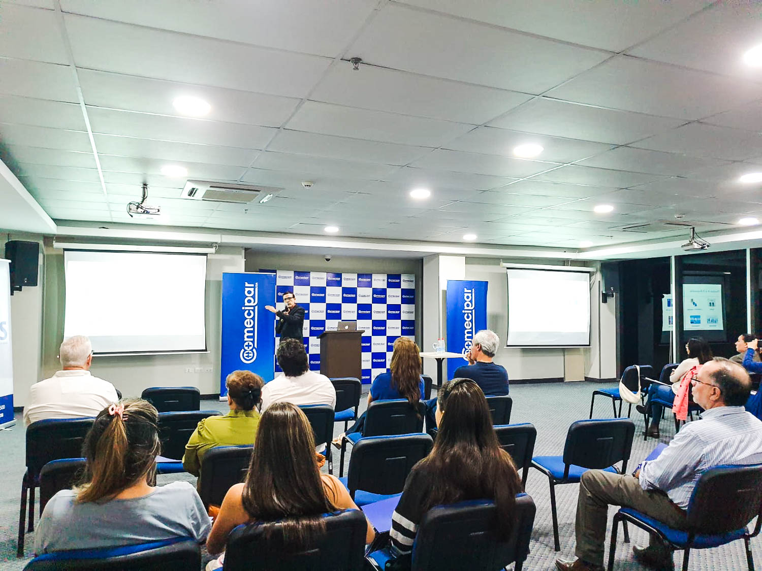 Charla Uso Responsable de la Inteligencia Artificial