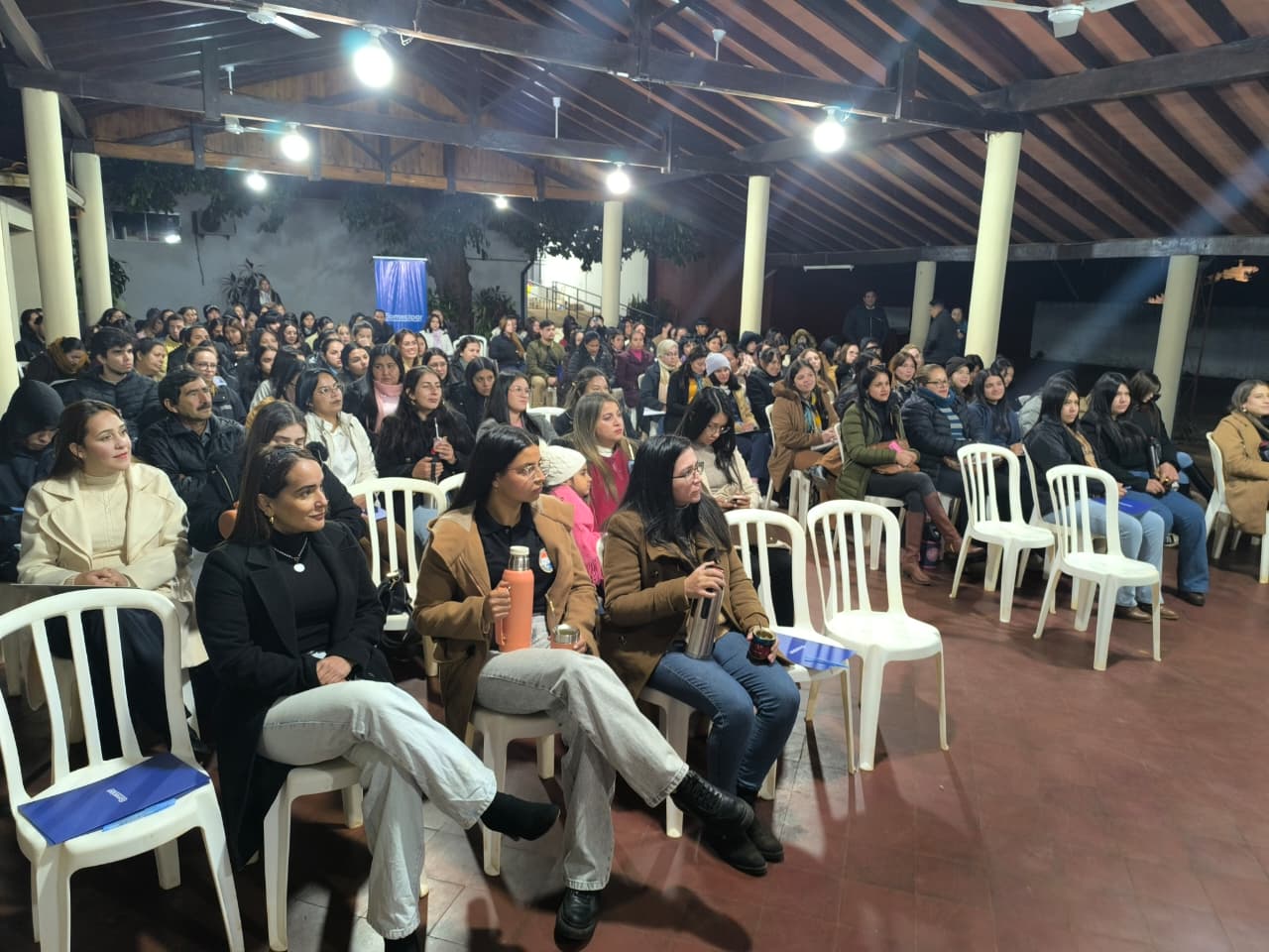 Charla Comunicación e Inteligencia Emocional Coomecipar Encarnación