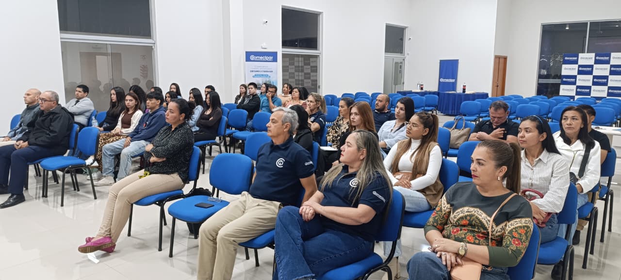 Charla "Amenazas Digitales y Ciberseguridad" CON