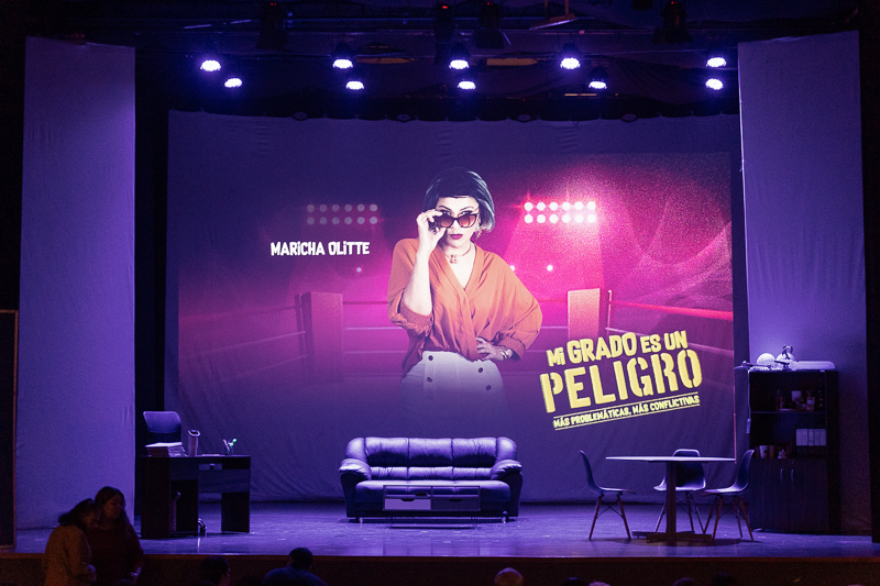 Obra de Teatro "Mi Grado es un Peligro"
