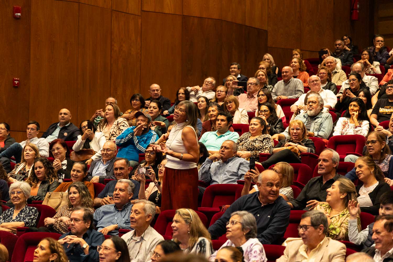 Concierto Homenaje a la Madre y a la Patria