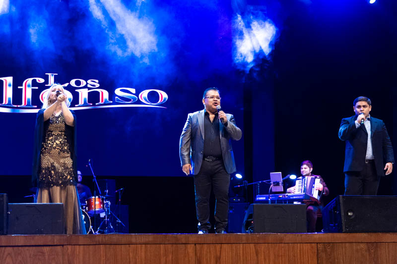 Concierto en Homenaje a la Madre y a la Patria