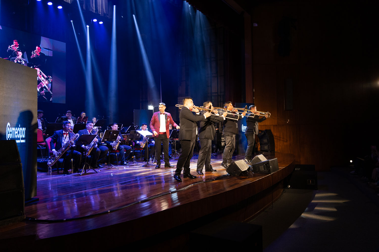 Concierto Homenaje a la Madre y a la Patria