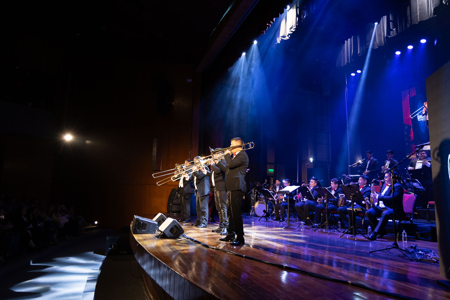 Concierto Homenaje a la Madre y a la Patria
