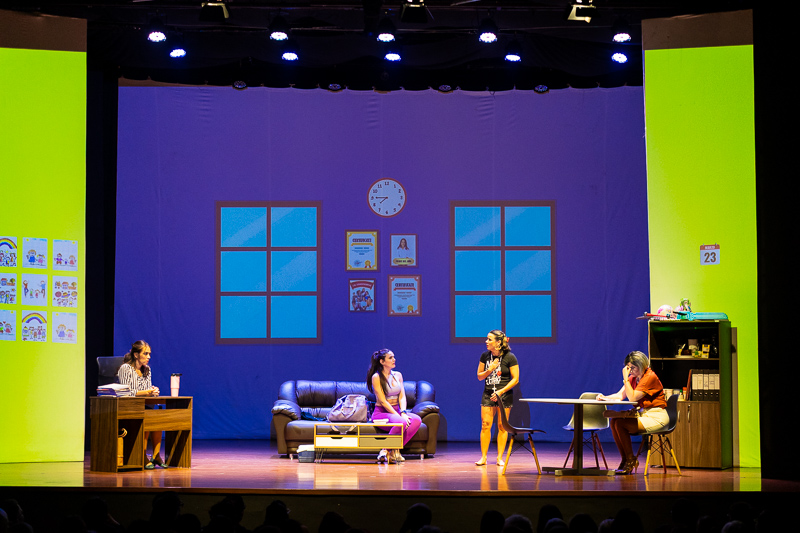 Obra de Teatro "Mi Grado es un Peligro"