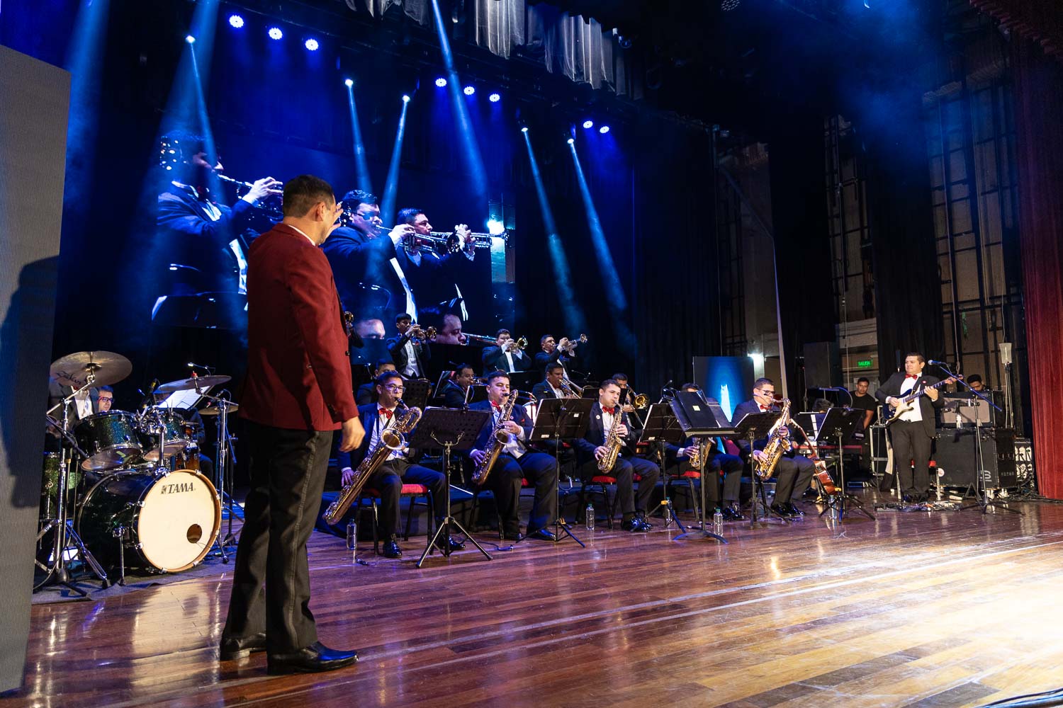 Concierto Homenaje a la Madre y a la Patria