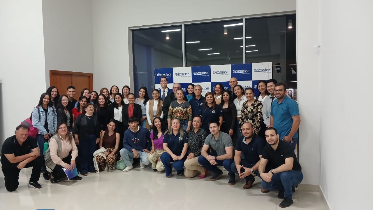 Charla "Amenazas Digitales y Ciberseguridad" CON