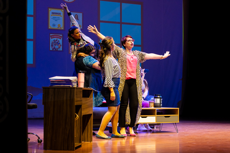 Obra de Teatro "Mi Grado es un Peligro"