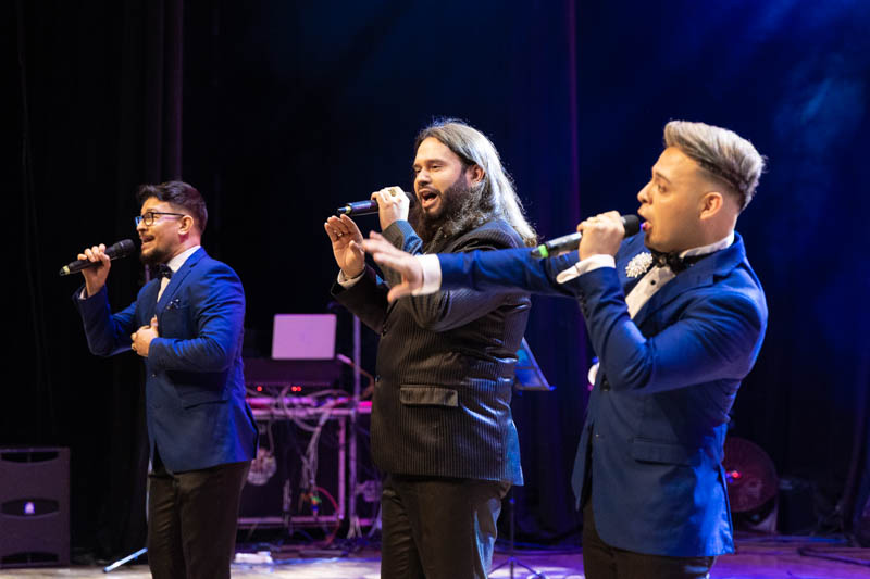 Concierto en Homenaje a la Madre y a la Patria