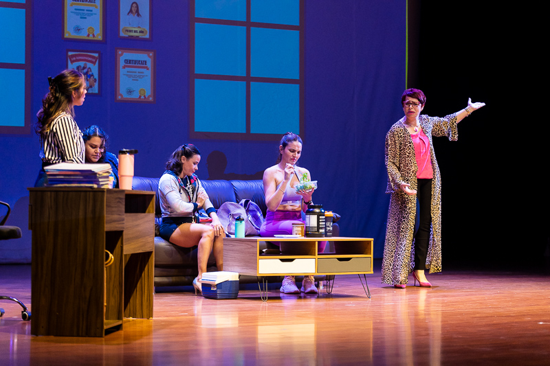 Obra de Teatro "Mi Grado es un Peligro"