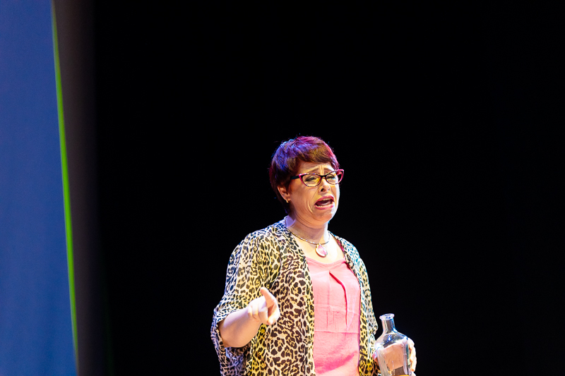 Obra de Teatro "Mi Grado es un Peligro"