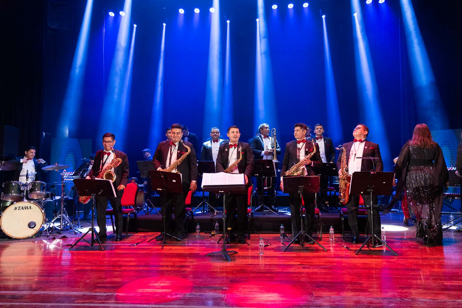 Concierto Homenaje a la Madre y a la Patria