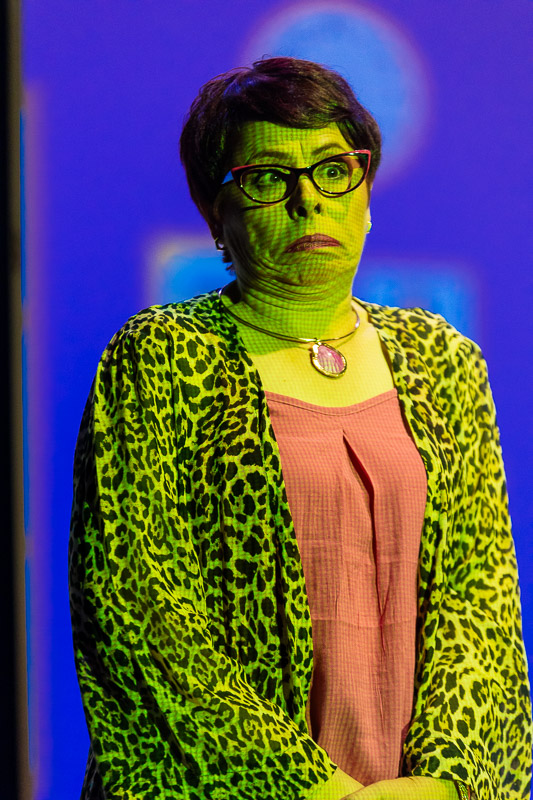 Obra de Teatro "Mi Grado es un Peligro"