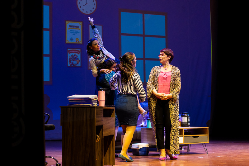 Obra de Teatro "Mi Grado es un Peligro"