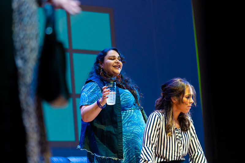 Obra de Teatro "Mi Grado es un Peligro"